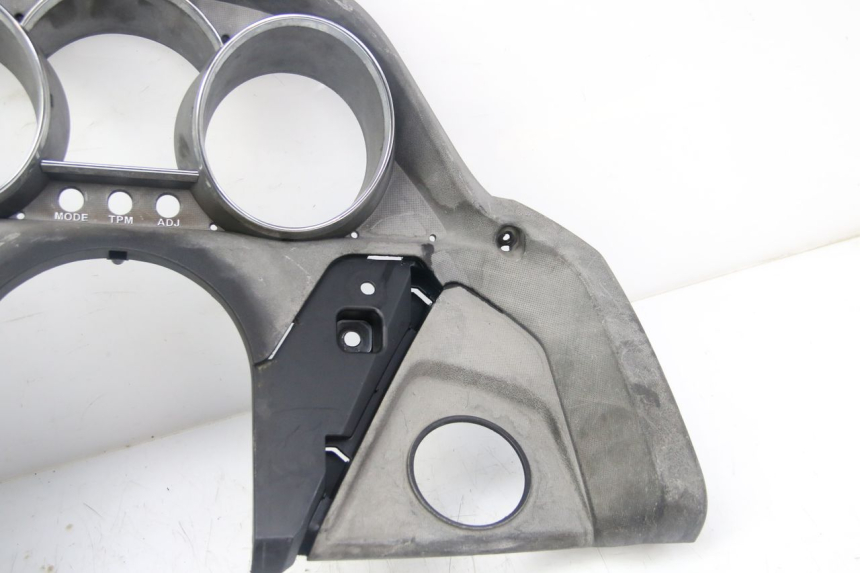 photo de ENTOURAGE COMPTEUR KYMCO DINK STREET 125 (2009 - 2014) - Zoom composants