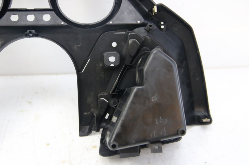 photo de ENTOURAGE COMPTEUR KYMCO DINK STREET 125 (2009 - 2014) - Zoom état d’usage