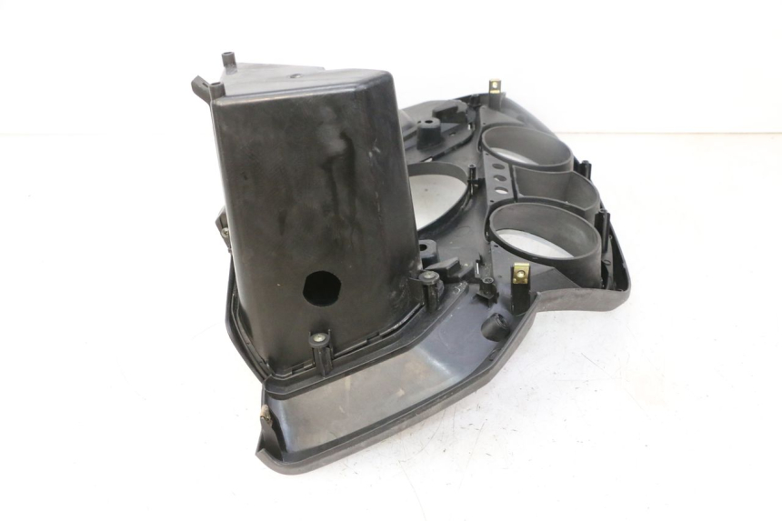 photo de ENTOURAGE COMPTEUR KYMCO DINK STREET 125 (2009 - 2014) - Autre angle de vue