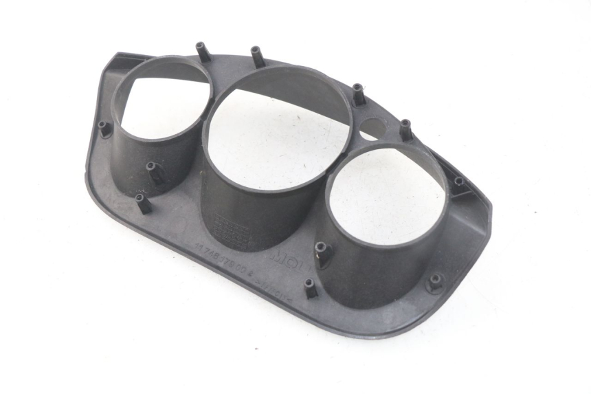 photo de ENTOURAGE COMPTEUR PEUGEOT ELYSTAR 125 (2002 - 2007) - Zoom état d’usage