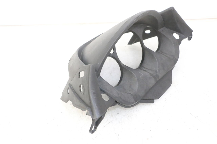 photo de ENTOURAGE COMPTEUR PEUGEOT ELYSTAR 125 (2002 - 2007) - Points de fixation