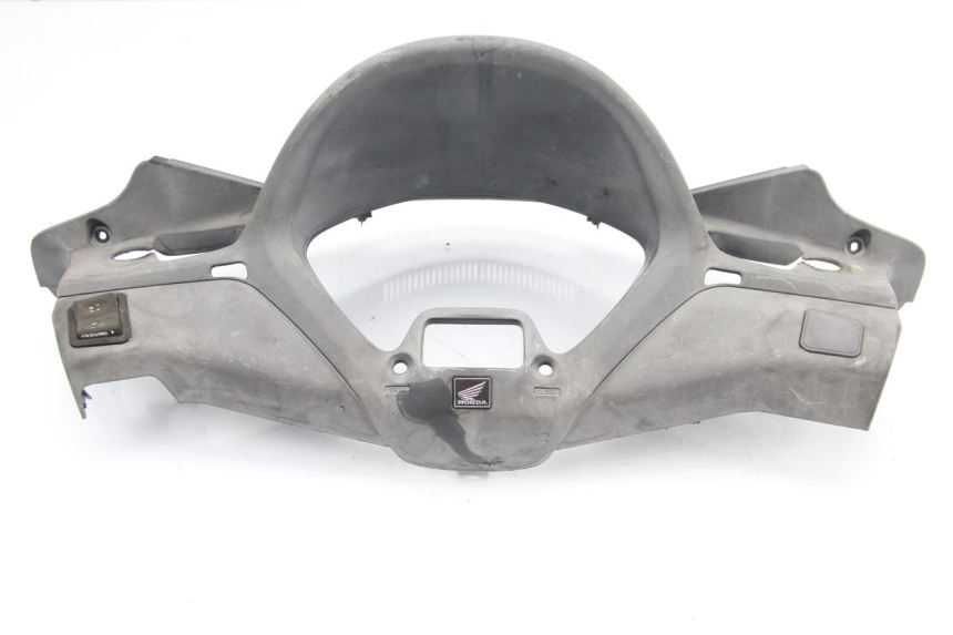 photo de ENTOURAGE COMPTEUR HONDA FES PANTHEON 125 (2003 - 2007) - Autre angle de vue