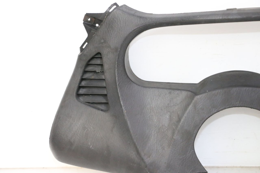 photo de ENTOURAGE COMPTEUR HONDA FES S-WING SWING ABS 125 (2007 - 2015) - Détails caractéristiques