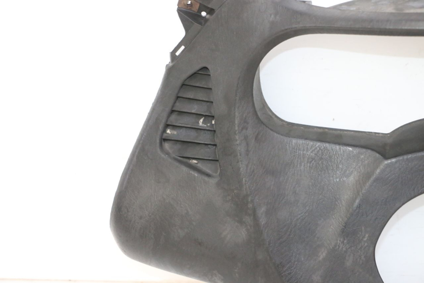 photo de ENTOURAGE COMPTEUR HONDA FES S-WING SWING ABS 125 (2007 - 2015) - Zoom composants