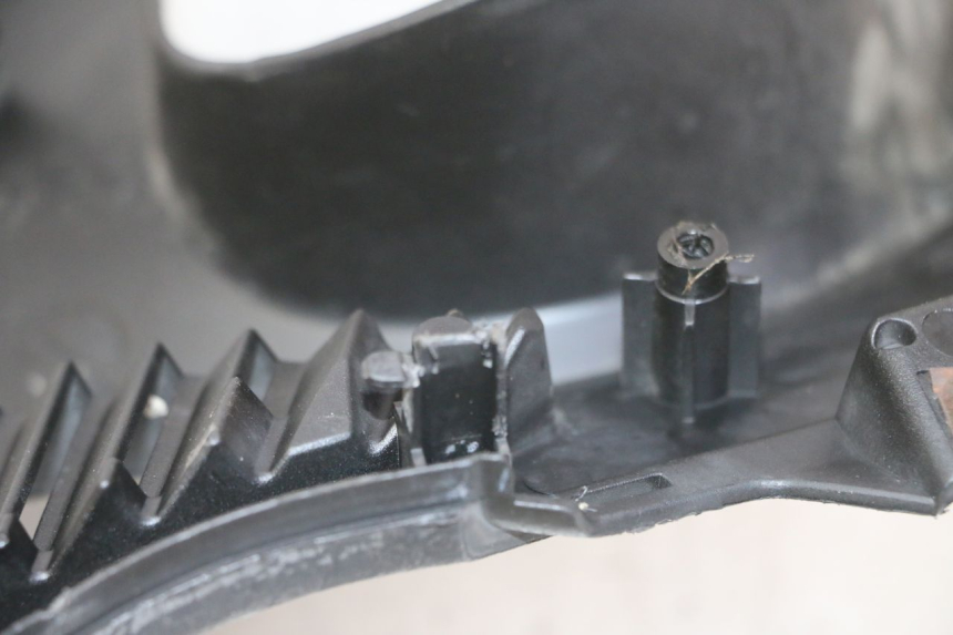 photo de ENTOURAGE COMPTEUR HONDA FES S-WING SWING ABS 125 (2007 - 2015) - Autre angle de vue