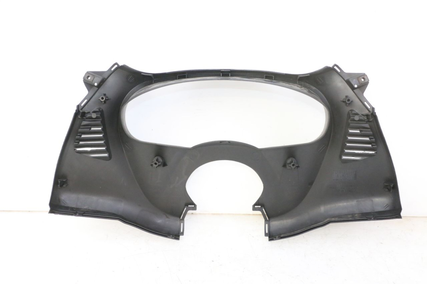 photo de ENTOURAGE COMPTEUR HONDA FES S-WING SWING ABS 125 (2007 - 2015) - Détails caractéristiques