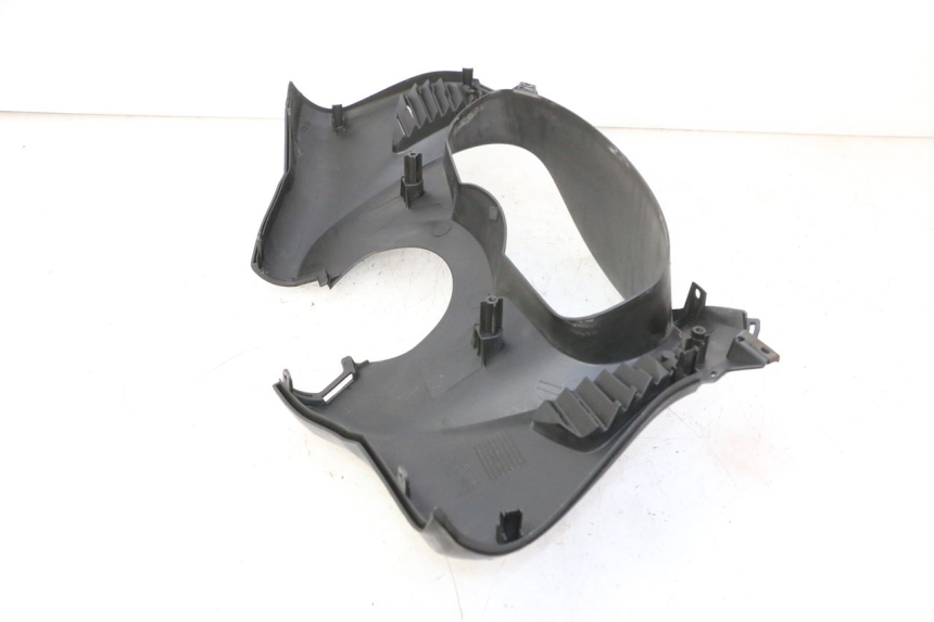 photo de ENTOURAGE COMPTEUR HONDA FES S-WING SWING ABS 125 (2007 - 2015) - Gros plan technique