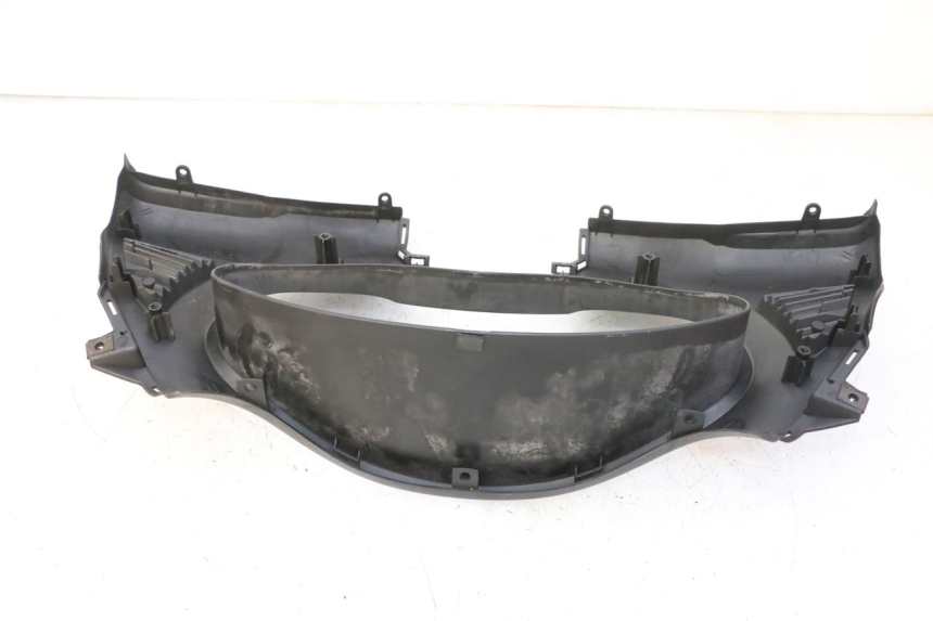 photo de ENTOURAGE COMPTEUR HONDA FES S-WING SWING ABS 125 (2007 - 2015) - Points de fixation