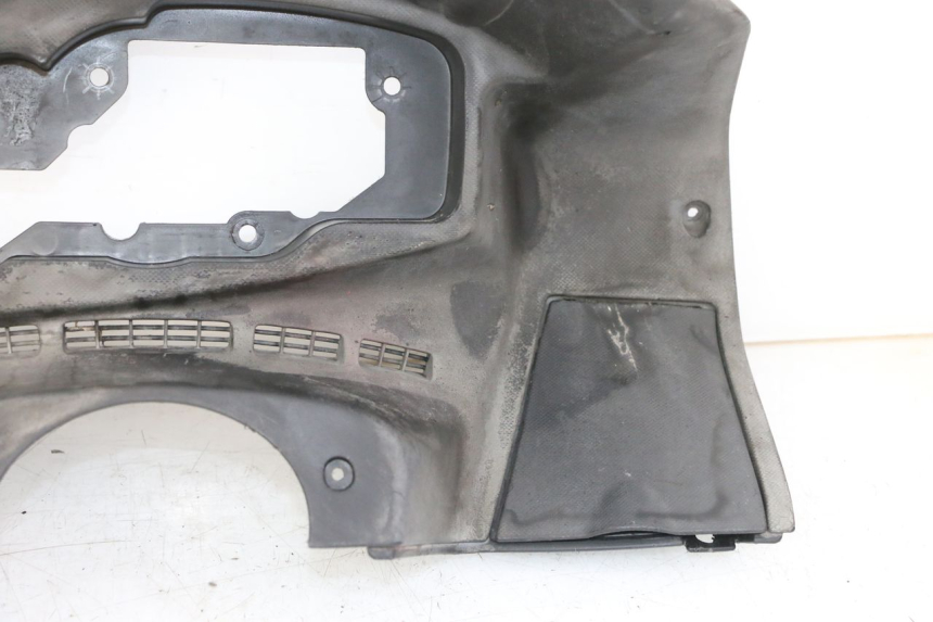 photo de ENTOURAGE COMPTEUR GILERA NEXUS 300 (2008 - 2013) - Détails caractéristiques