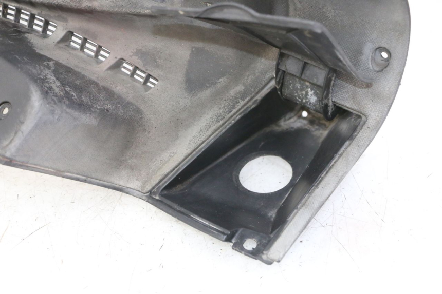 photo de ENTOURAGE COMPTEUR GILERA NEXUS 300 (2008 - 2013) - Zoom état d’usage