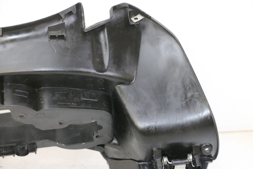 photo de ENTOURAGE COMPTEUR GILERA NEXUS 300 (2008 - 2013) - État de surface