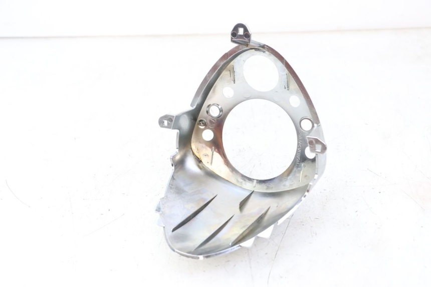 photo de ENTOURAGE COMPTEUR HONDA NES AROBASE 125 (2000 - 2003) - Zoom état d’usage