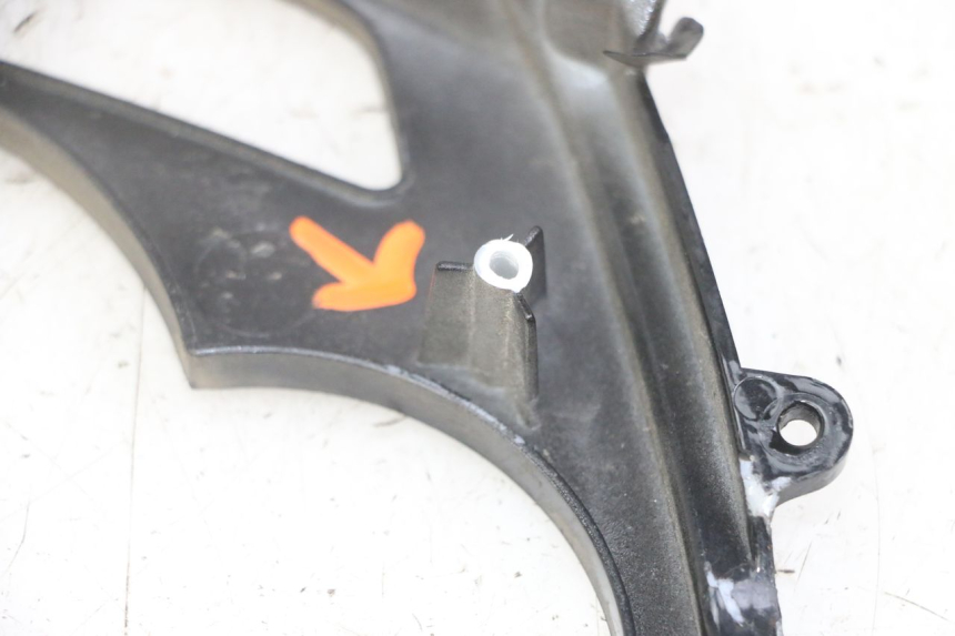 photo de ENTOURAGE COMPTEUR PIAGGIO IE MP3 YOURBAN 300 (2011 - 2016) - Points de fixation