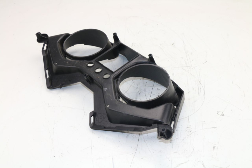 photo de ENTOURAGE COMPTEUR KAWASAKI J300 300 (2014 - 2017) - Gros plan technique