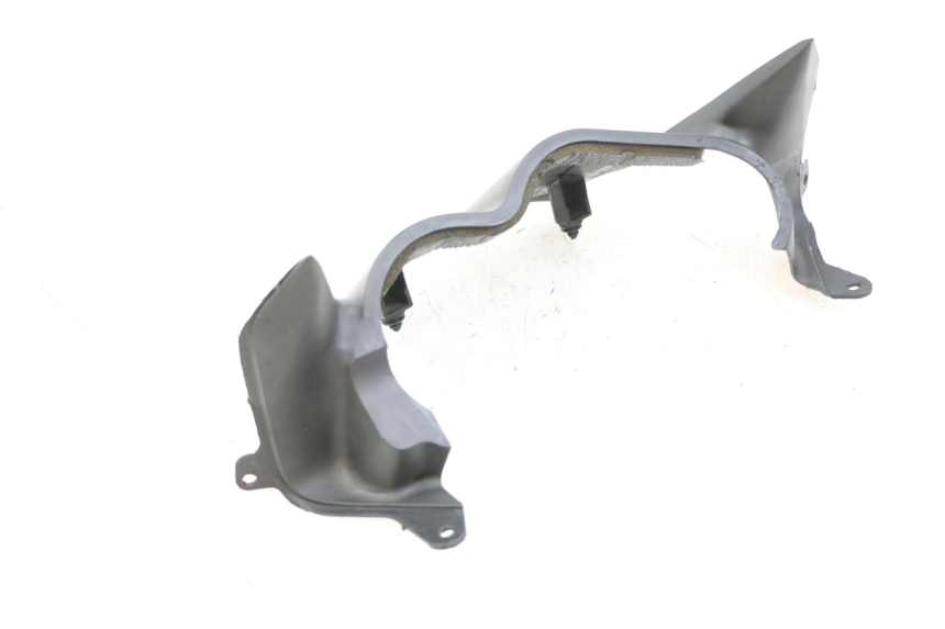 photo de ENTOURAGE COMPTEUR KAWASAKI ZR7 ZR-7 S 750 (1999 - 2004) - Gros plan technique