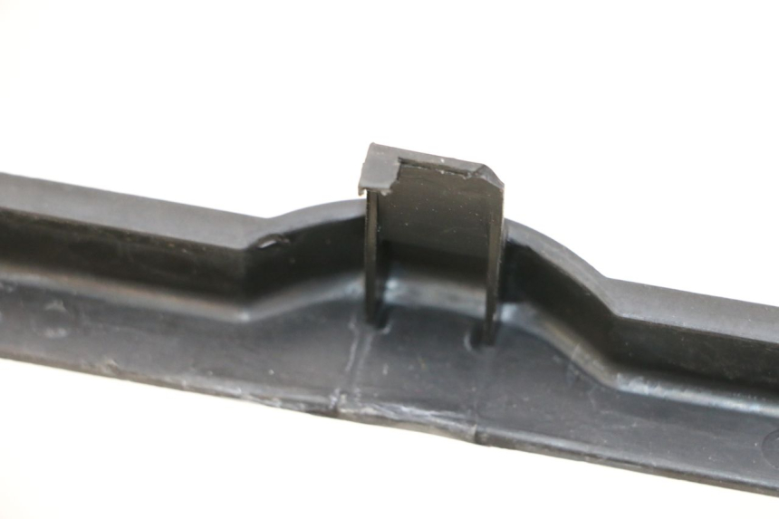 photo de ENTOURAGE COMPTEUR KYMCO STRYKER OFF ROAD 125 (1999 - 2005) - Zoom état d’usage