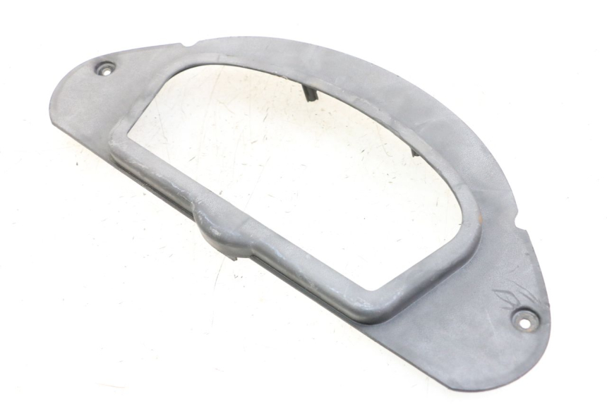 photo de ENTOURAGE COMPTEUR KYMCO STRYKER OFF ROAD 125 (1999 - 2005) - Points de fixation