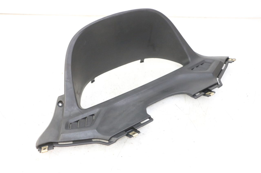 photo de ENTOURAGE COMPTEUR KYMCO XCITING 500 (2007 - 2010) - Gros plan technique