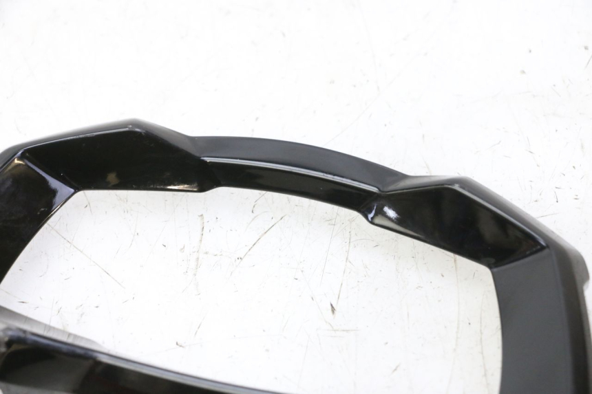 photo de ENTOURAGE COMPTEUR PIAGGIO MP3 HPE 310 (2024 - 2025) - État de surface