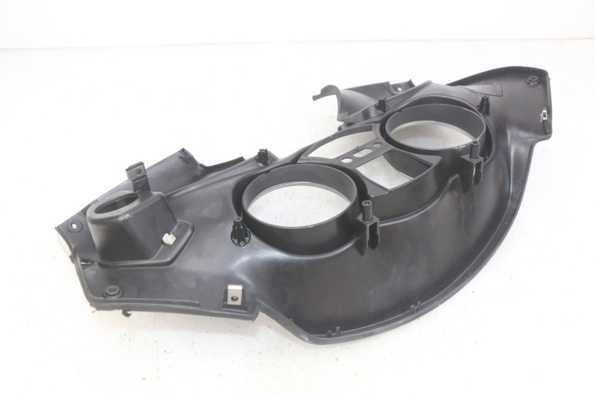 photo de ENTOURAGE COMPTEUR PIAGGIO MP3 LT 400 (2007 - 2012) - Zoom état d’usage