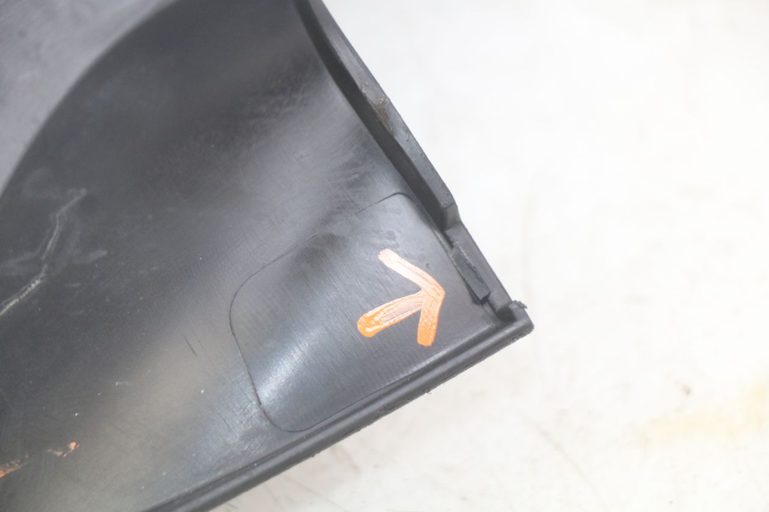 photo de ENTOURAGE COMPTEUR PIAGGIO MP3 LT 400 (2007 - 2012) - Vue d’ensemble