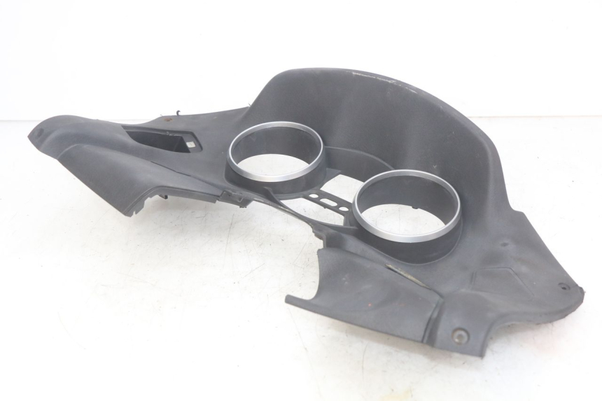 photo de ENTOURAGE COMPTEUR PIAGGIO MP3 LT 400 (2007 - 2012) - État de surface