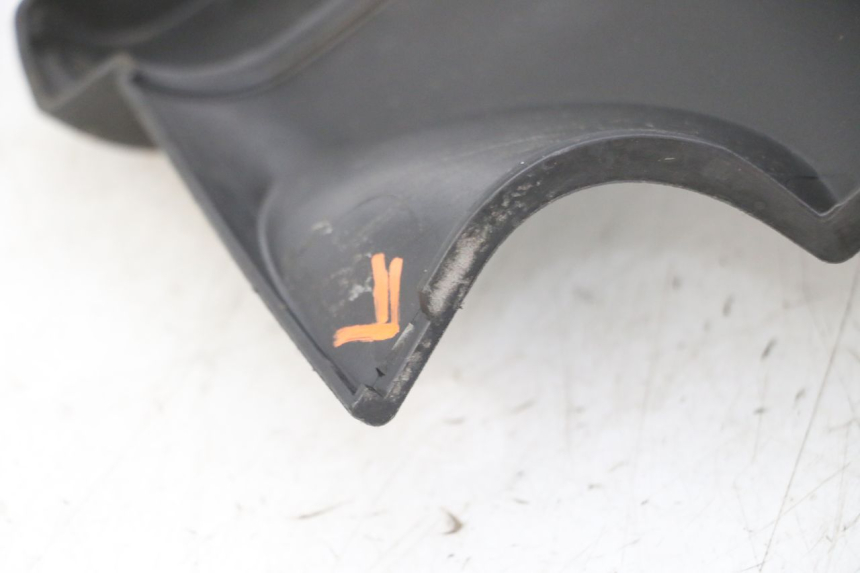 photo de ENTOURAGE COMPTEUR PIAGGIO MP3 LT 300 (2010 - 2016) - Zoom composants