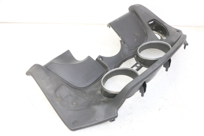 photo de ENTOURAGE COMPTEUR PIAGGIO MP3 LT 300 (2010 - 2016) - Autre angle de vue