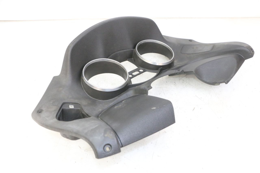 photo de ENTOURAGE COMPTEUR PIAGGIO MP3 LT 300 (2010 - 2016) - Vue d’ensemble