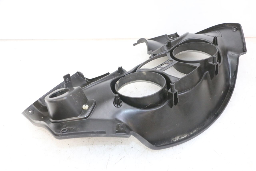 photo de ENTOURAGE COMPTEUR PIAGGIO MP3 LT 300 (2010 - 2016) - État de surface