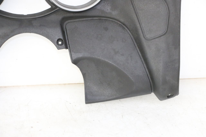 photo de ENTOURAGE COMPTEUR PIAGGIO MP3 LT 300 (2010 - 2016) - Focus structure