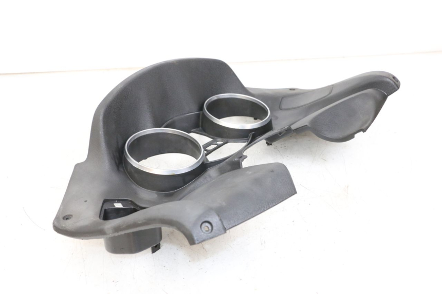 photo de ENTOURAGE COMPTEUR PIAGGIO MP3 500 (2011 - 2015) - État de surface