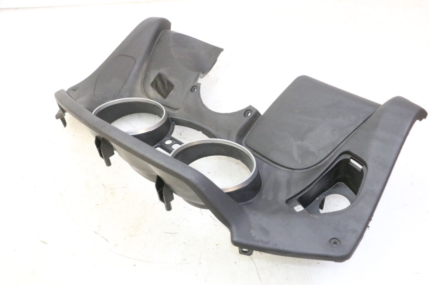 photo de ENTOURAGE COMPTEUR PIAGGIO MP3 RL 250 (2006 - 2010) - Points de fixation