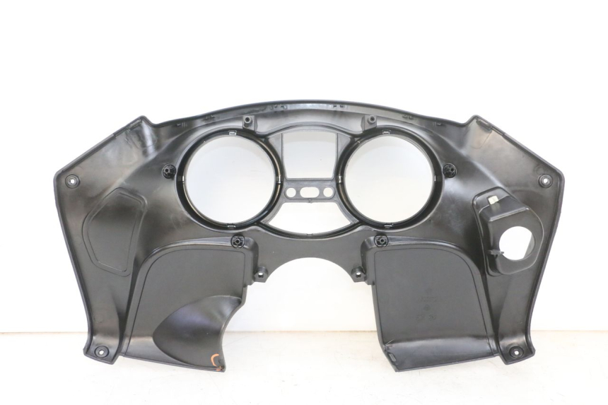 photo de ENTOURAGE COMPTEUR PIAGGIO MP3 RL 250 (2006 - 2010) - Points de fixation