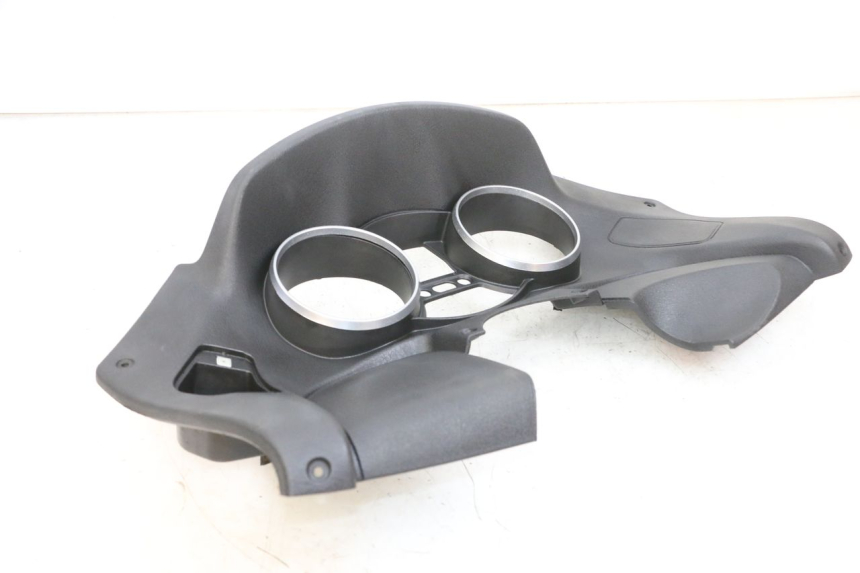 photo de ENTOURAGE COMPTEUR PIAGGIO MP3 RL 250 (2006 - 2010) - Pièce contrôlée