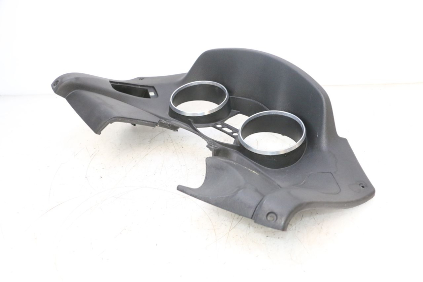 photo de ENTOURAGE COMPTEUR PIAGGIO MP3 RL 250 (2006 - 2010) - Détails caractéristiques