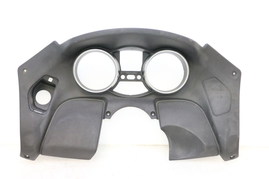 photo de ENTOURAGE COMPTEUR PIAGGIO MP3 125 (2006 - 2014) - Vue principale