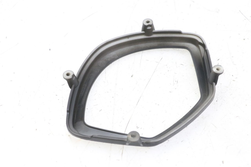 photo de ENTOURAGE COMPTEUR PIAGGIO LIBERTY IGET 4T 50 (2021 - 2025) - Détail de la pièce