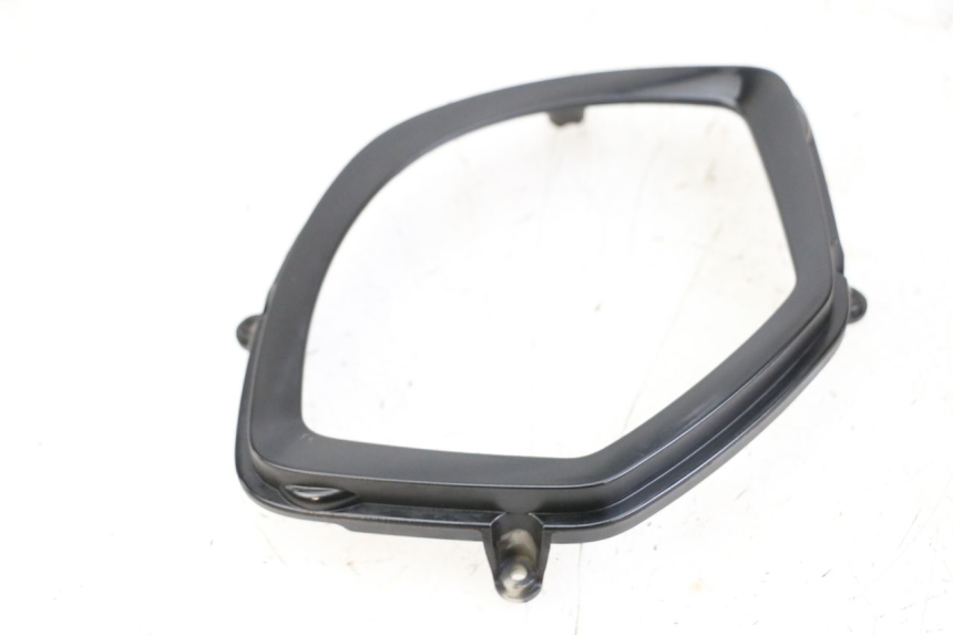 photo de ENTOURAGE COMPTEUR PIAGGIO LIBERTY IGET 4T 50 (2021 - 2025) - Autre angle de vue