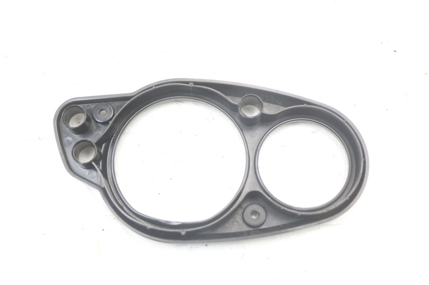 photo de ENTOURAGE COMPTEUR PIAGGIO NEW TYPHOON 50 (2010 - 2017) - Zoom état d’usage