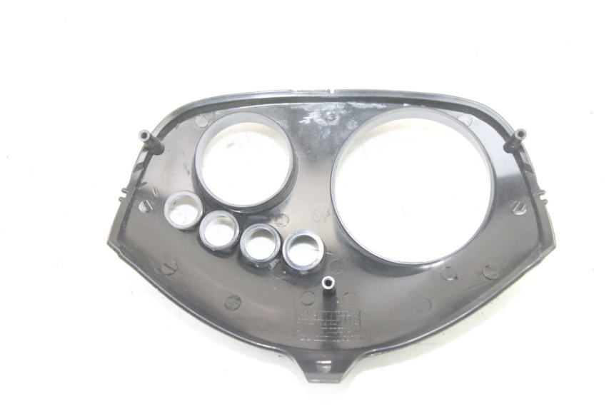 photo de ENTOURAGE COMPTEUR PIAGGIO ZIP 4T 50 (2018 - 2020) - Autre angle de vue