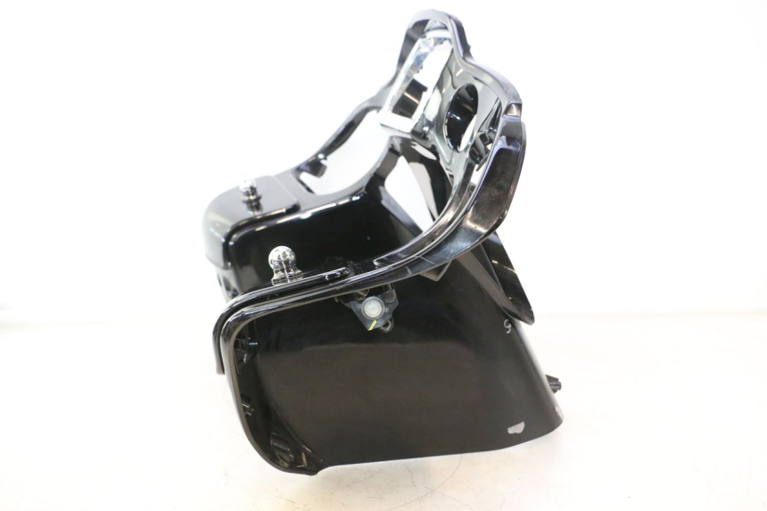 photo de ENTOURAGE COMPTEUR HARLEY DAVIDSON ROAD GLIDE FLTRXSE 1920 (2018 - 2022) - Points de fixation