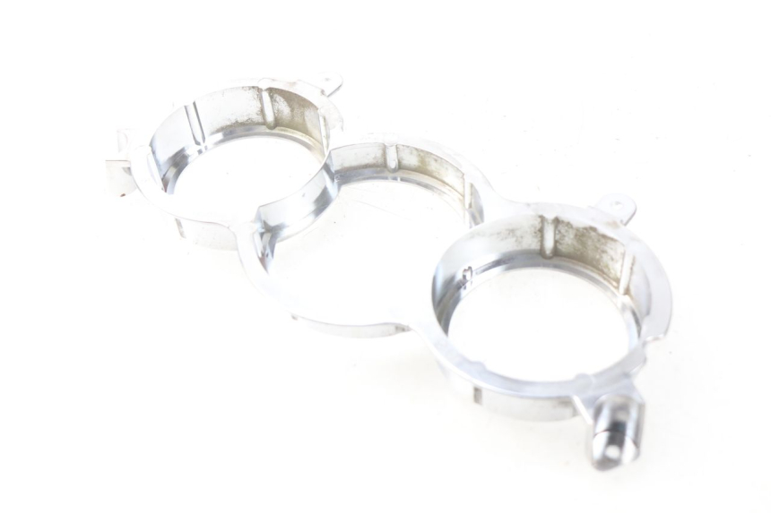 photo de ENTOURAGE COMPTEUR PEUGEOT SATELIS 300 (2012 - 2015) - Zoom état d’usage