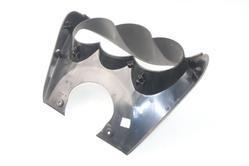 photo de ENTOURAGE COMPTEUR PEUGEOT SATELIS 300 (2012 - 2015) - Gros plan technique