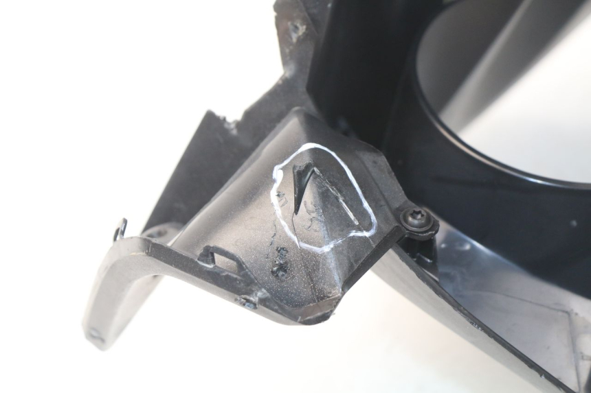 photo de ENTOURAGE COMPTEUR PEUGEOT SATELIS 500 (2007 - 2013) - Autre angle de vue