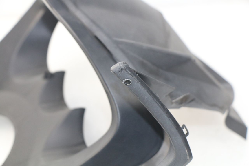 photo de ENTOURAGE COMPTEUR PEUGEOT SATELIS 500 (2007 - 2013) - Points de fixation