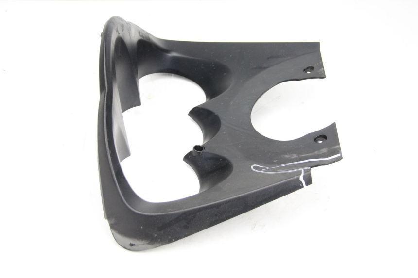 photo de ENTOURAGE COMPTEUR PEUGEOT SATELIS 125 (2013 - 2018) - Zoom état d’usage