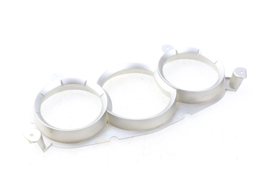 photo de ENTOURAGE COMPTEUR PEUGEOT SATELIS 125 (2013 - 2018) - Zoom état d’usage