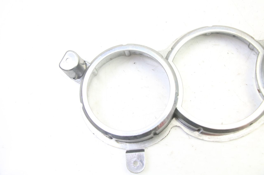 photo de ENTOURAGE COMPTEUR PEUGEOT SATELIS 250 (2006 - 2012) - Détail de la pièce