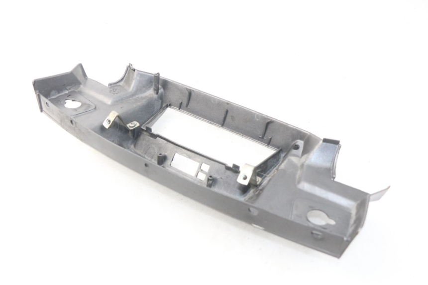 photo de ENTOURAGE COMPTEUR PEUGEOT SC 50 (1988 - 1992) - Points de fixation